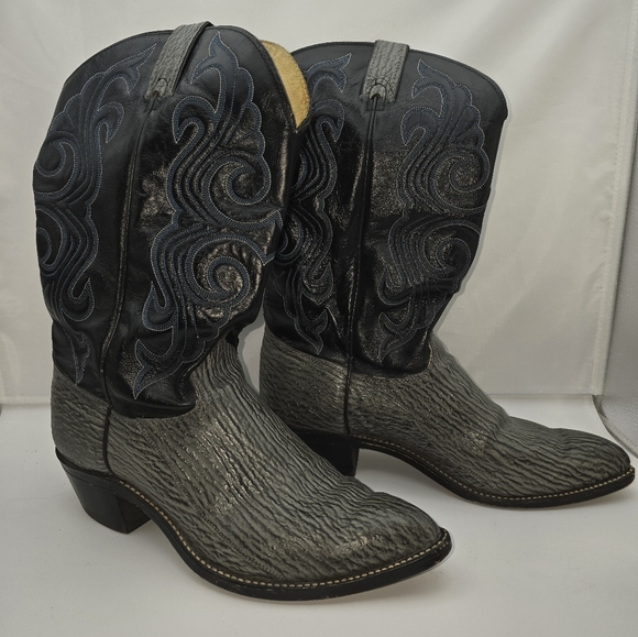 Wrangler Gray Shark Print Leather Boots - Picture 2 of 16